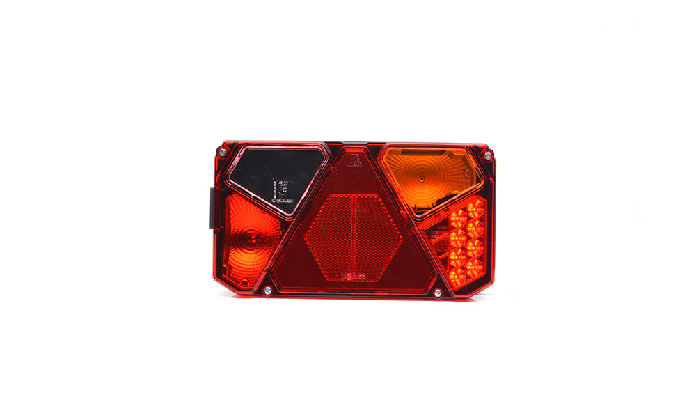Lampa zespolona tylna 953